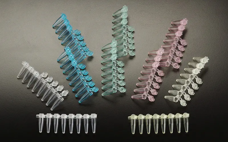 BARS OF 8 MICROTUBES 0,2ML FLAT BOTTLE x125