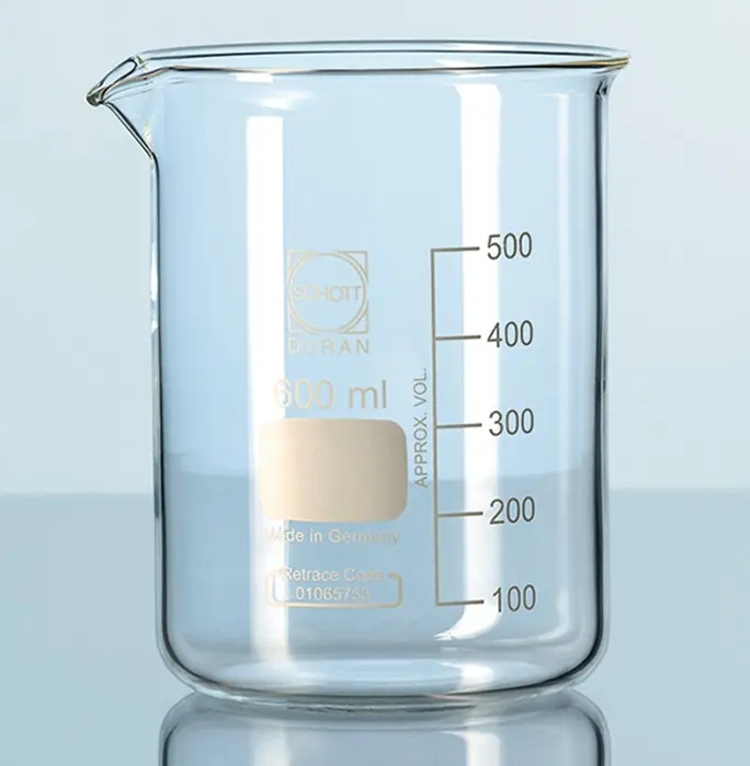 Becher Niedrige Form Mit Ausguss 400 ml