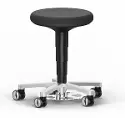 Stool 9F63R White room - H: 480-650 mm - Magic black imitation leather seat - Polished aluminium base - Castors - Foot-operated height adjustment - Circular footrest