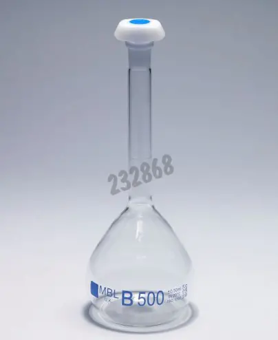 Brand™ Fiole jaugée de classe B en verre borosilicaté Silberbrand™  Transparent ; bouchon en polypropylène ; limite d'erreur : ± 0,9 ml Brand™  Fiole jaugée de classe B en verre borosilicaté Silberbrand™